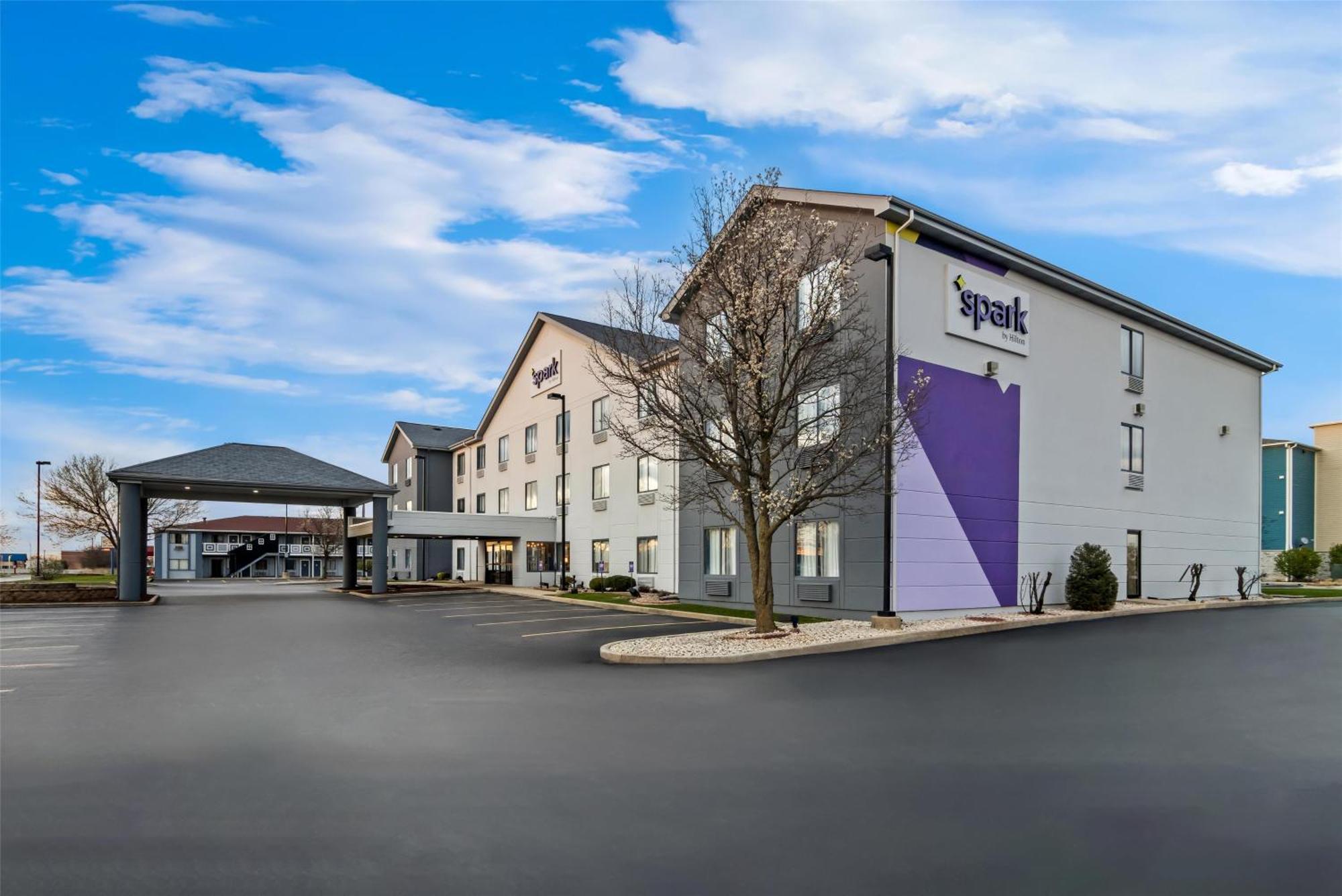 Inn & Suites Merrillville Exterior foto
